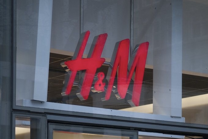 Tutup 160 Gerai Offline pada Tahun 2026, Ini Alasan H&M