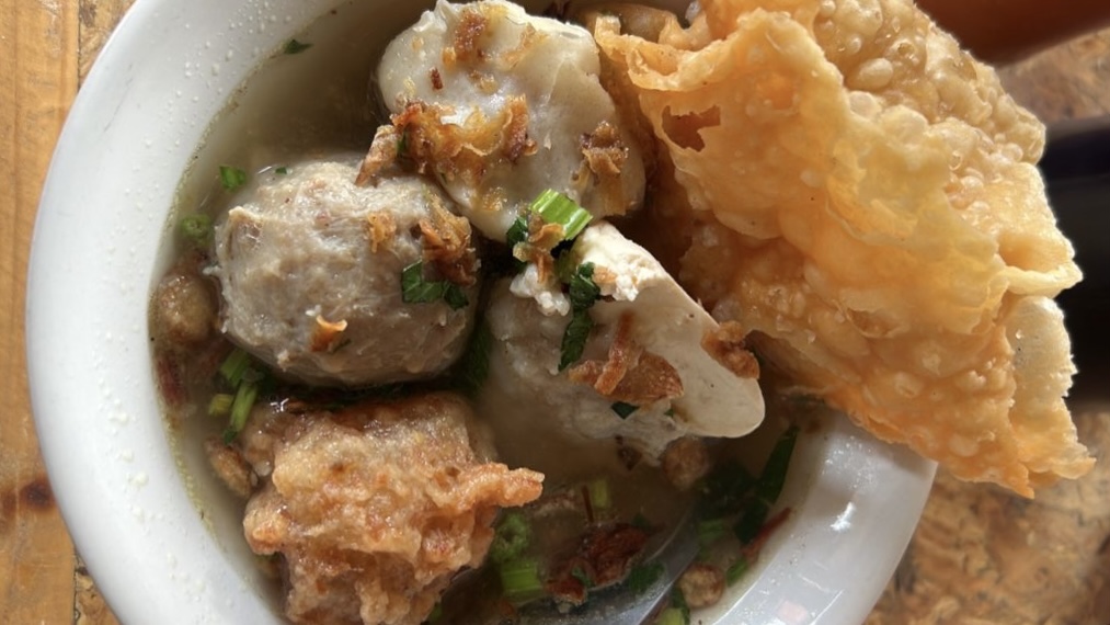 Bisa Ambil Sepuasnya, Ini Keunikan Bakso Malang