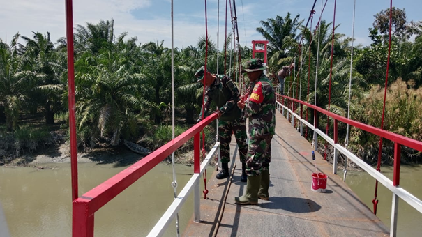 Rehab Tuntas, Jembatan Mandarsah Kembali Hubungkan Dua Desa