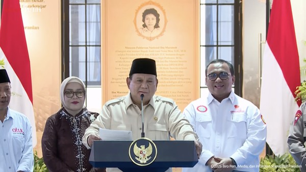 Prabowo Sentil Menteri Langganan Penjara di Depan Buruh saat Resmikan Museum Marsinah
