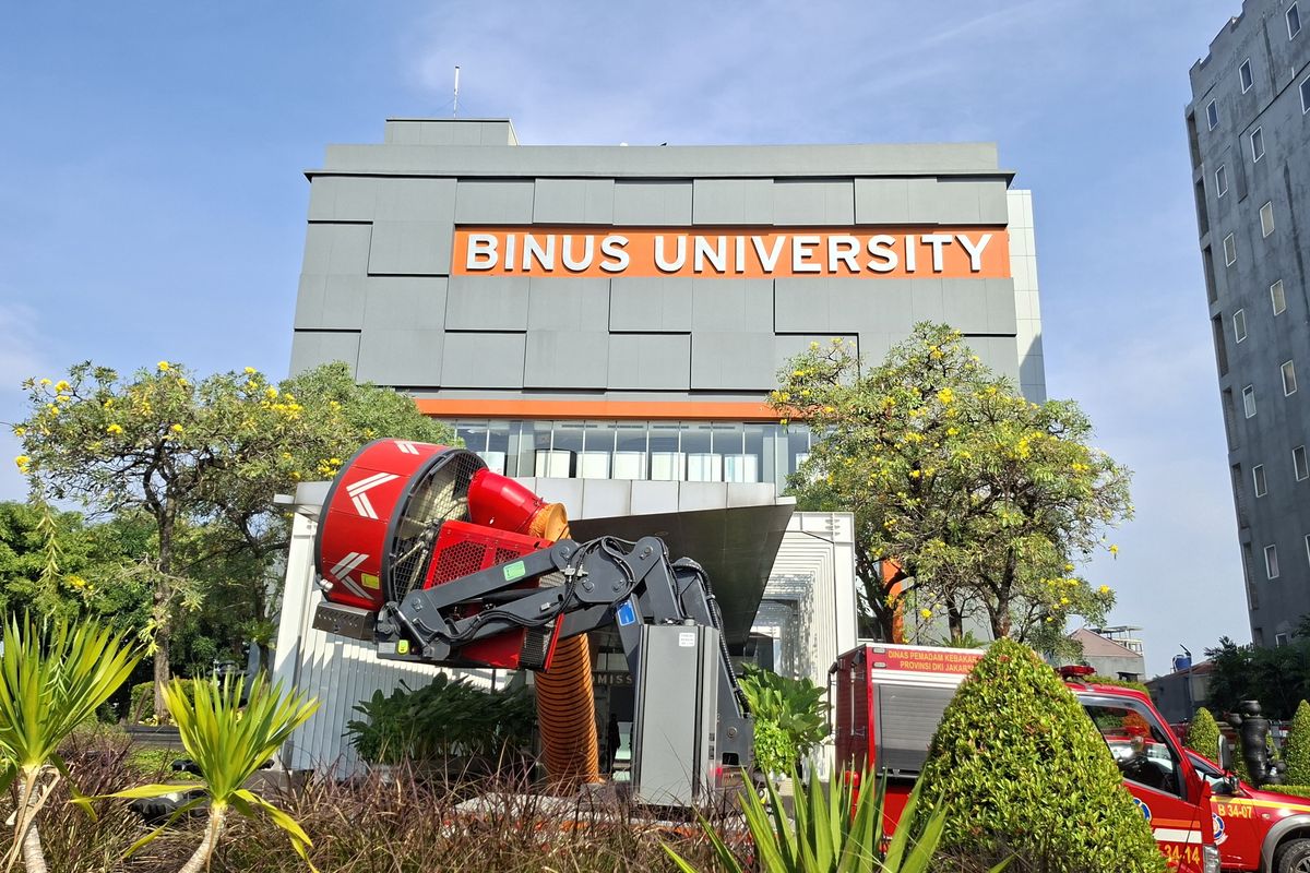 Asap Tebal Kebakaran BINUS Kemanggisan Saat Mahasiswa Belum Beraktivitas
