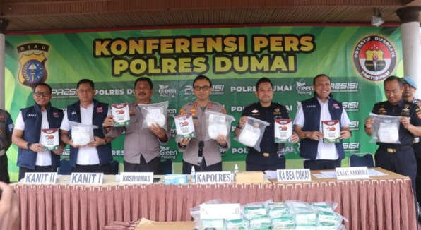 Kedok Jastip dari Malaysia Terbongkar, Pria di Dumai Bawa 5 Kilogram Sabu Senilai Rp5 Miliar