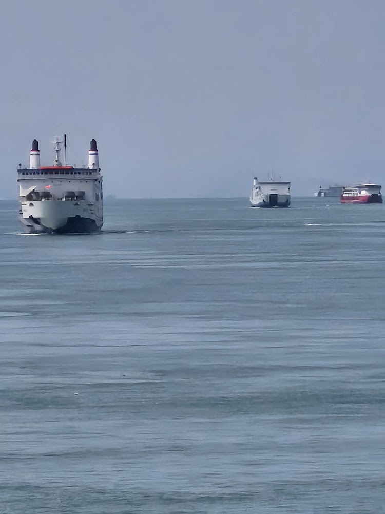 PT ASDP Indonesia Ferry ( Persero) “Jembatan Bergerak” Perangkai Kepulauan Indonesia